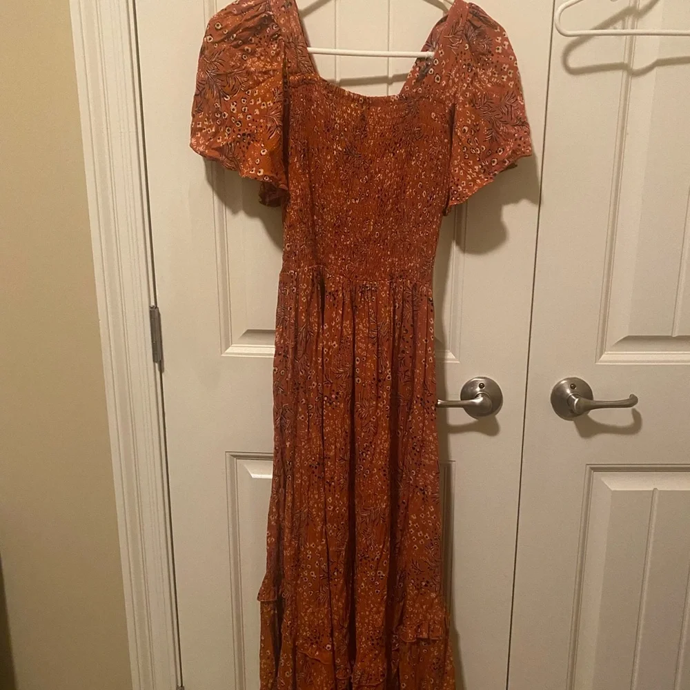 Angie Brown and Orange Wrap Sundress with Flutter Sleeves - Picture 2 of 4